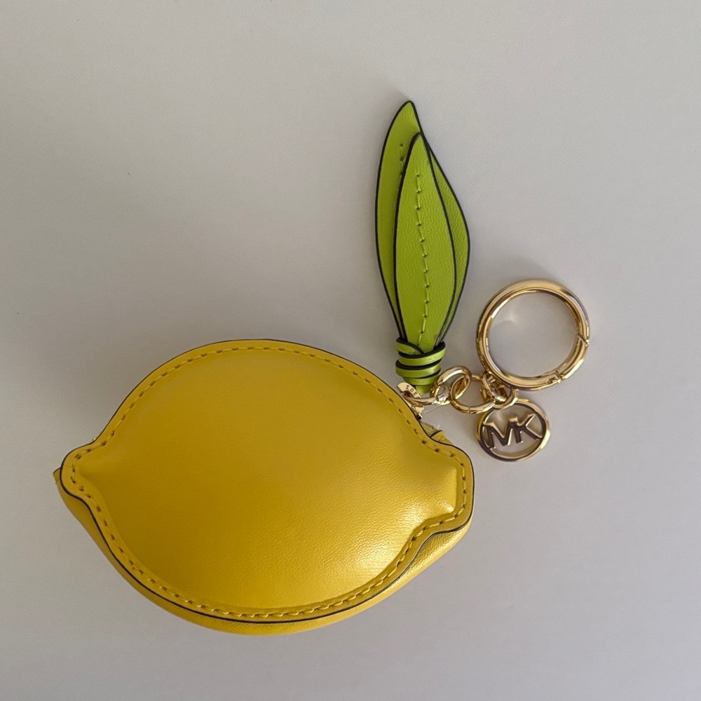 ☀️Michael Kors Yellow Lemon Coin Pouch Key Ring with Green Leaf Accent